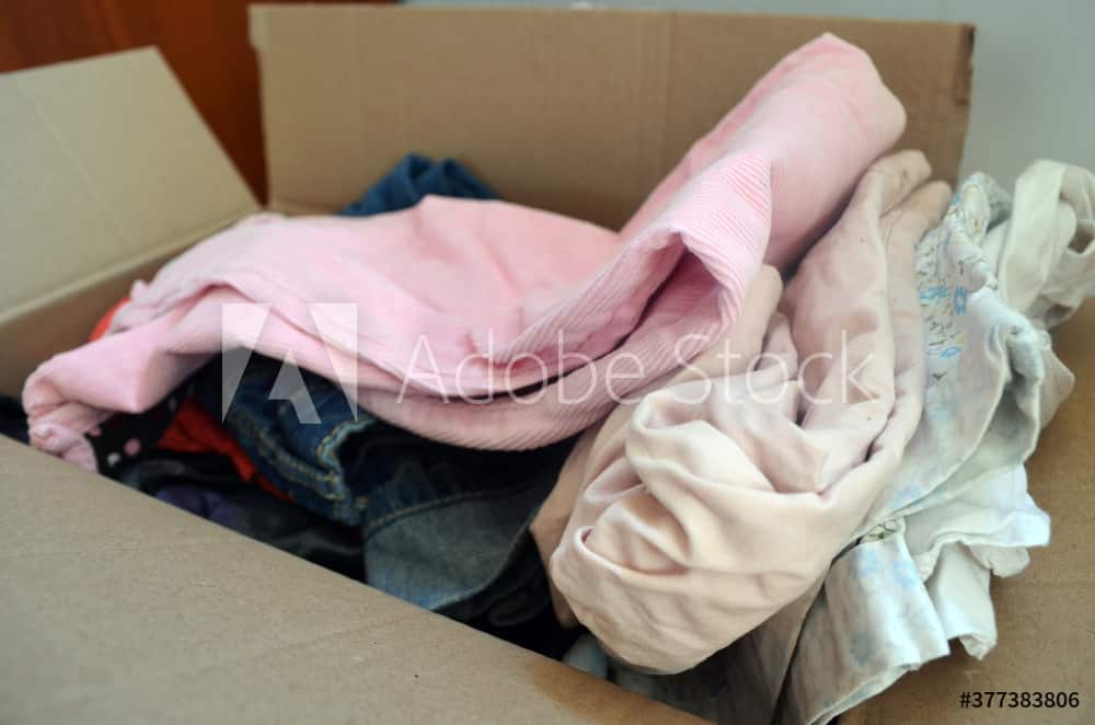 A guide to packing clothes when moving house
